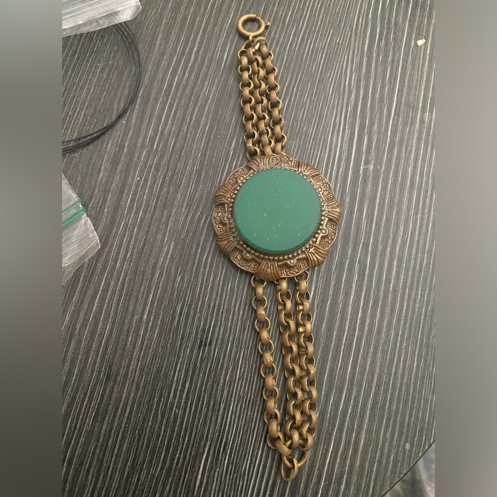 Antique-Style Brass Chain Necklace with Green Disc